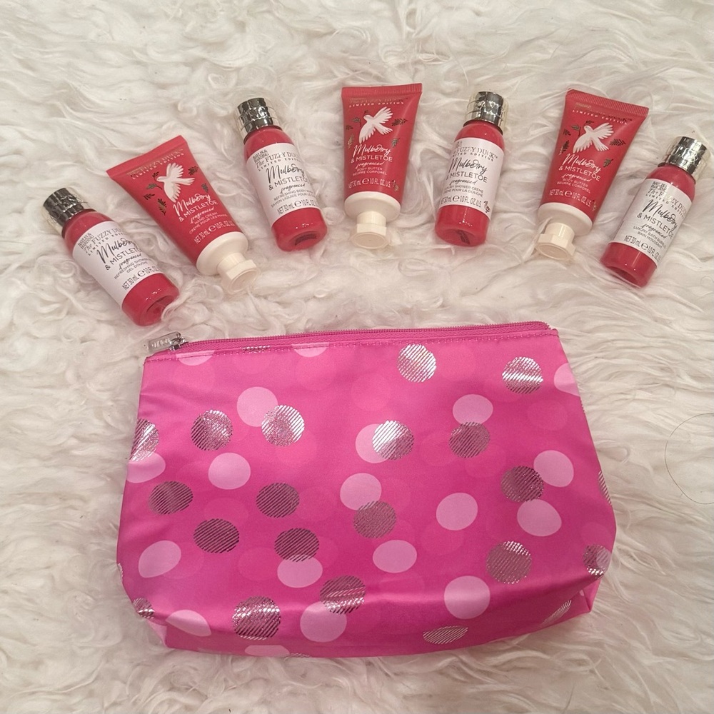The Fuzzy Duck mulberry & mistletoe fragranced Bath & Body Care 8pc Set*NEW